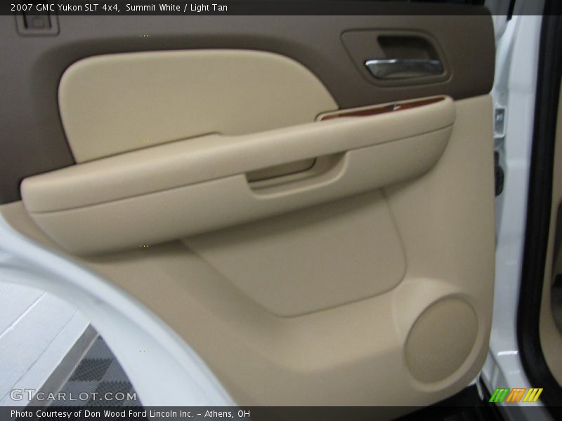 Summit White / Light Tan 2007 GMC Yukon SLT 4x4