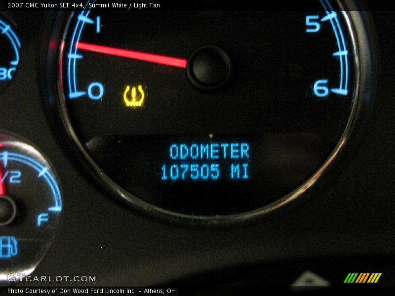 Summit White / Light Tan 2007 GMC Yukon SLT 4x4