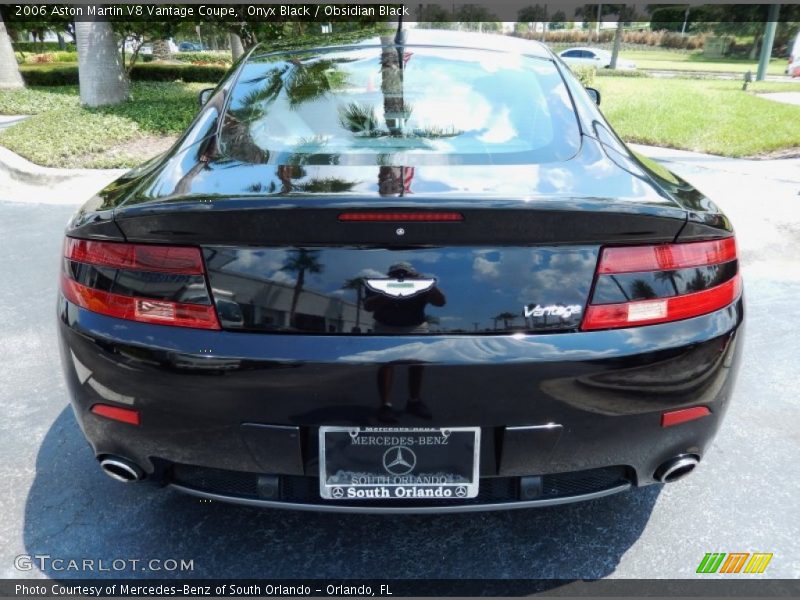 Onyx Black / Obsidian Black 2006 Aston Martin V8 Vantage Coupe
