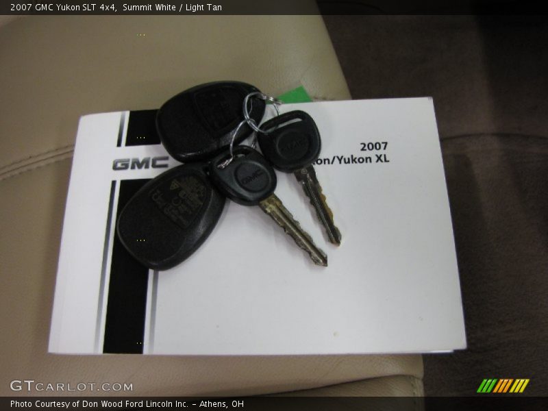 Summit White / Light Tan 2007 GMC Yukon SLT 4x4