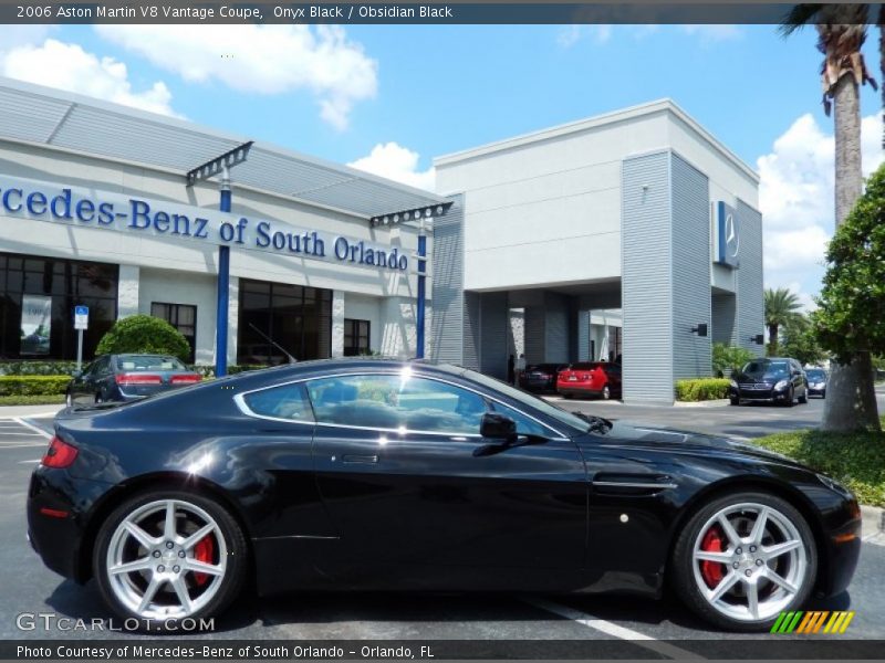 Onyx Black / Obsidian Black 2006 Aston Martin V8 Vantage Coupe