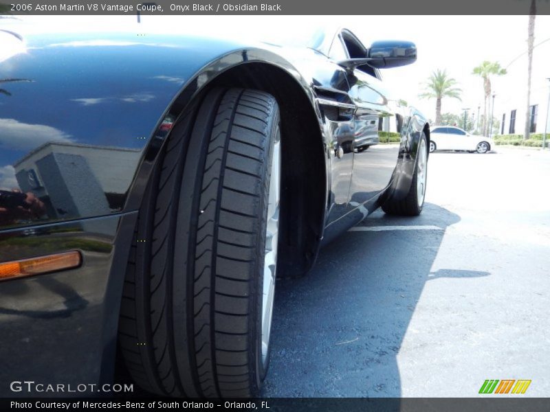 Onyx Black / Obsidian Black 2006 Aston Martin V8 Vantage Coupe