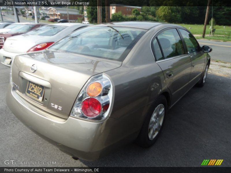Velvet Beige / Charcoal 2003 Nissan Altima 2.5 S