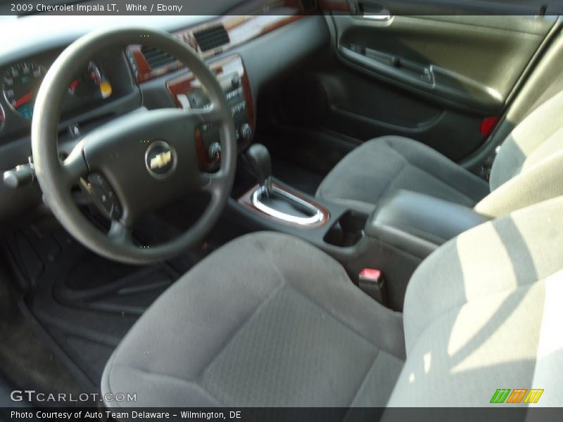 White / Ebony 2009 Chevrolet Impala LT