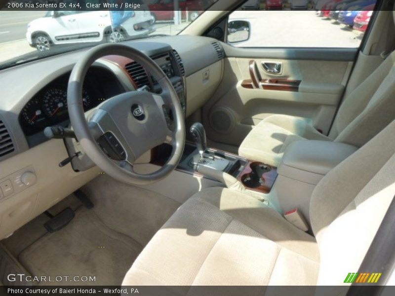 Clear White / Beige 2006 Kia Sorento EX 4x4