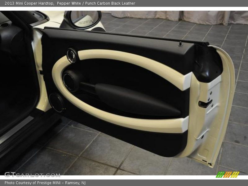 Pepper White / Punch Carbon Black Leather 2013 Mini Cooper Hardtop