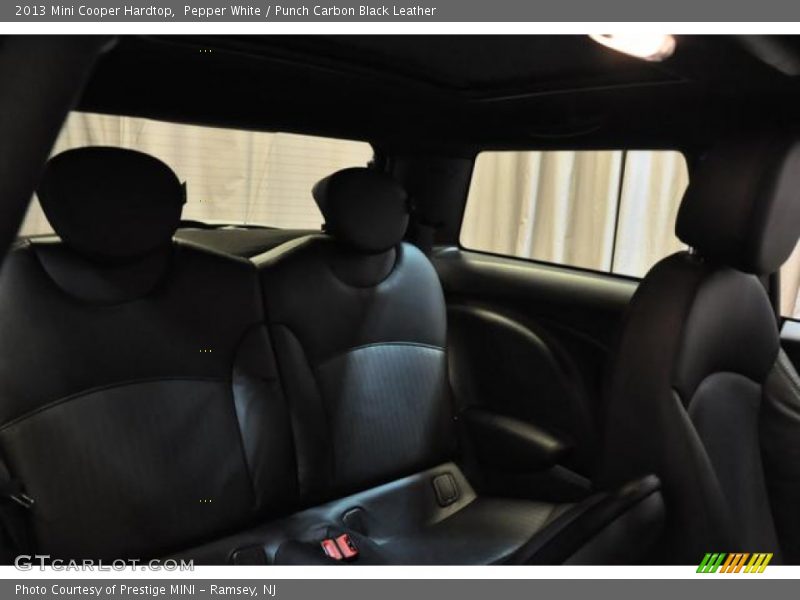 Pepper White / Punch Carbon Black Leather 2013 Mini Cooper Hardtop