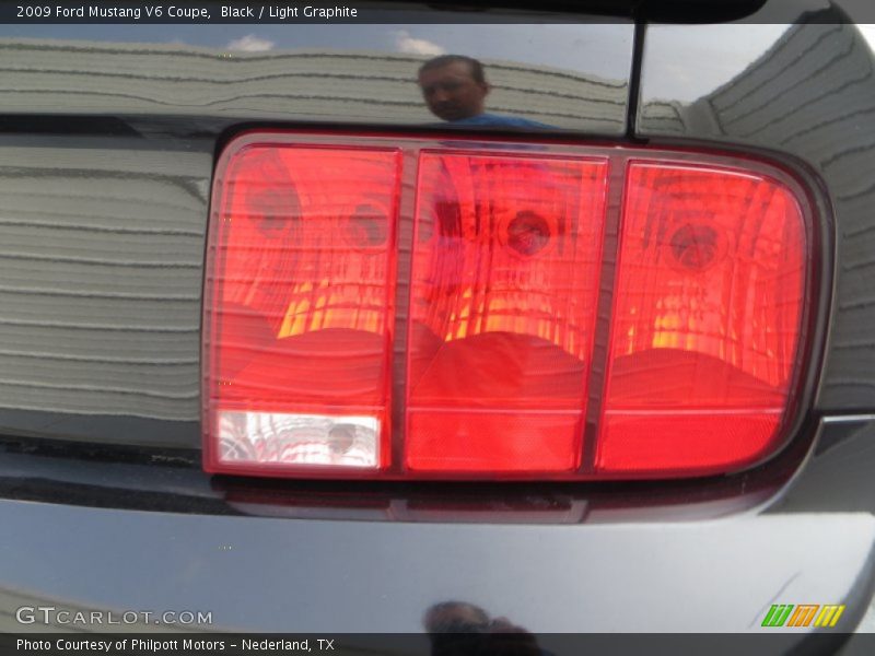 Black / Light Graphite 2009 Ford Mustang V6 Coupe