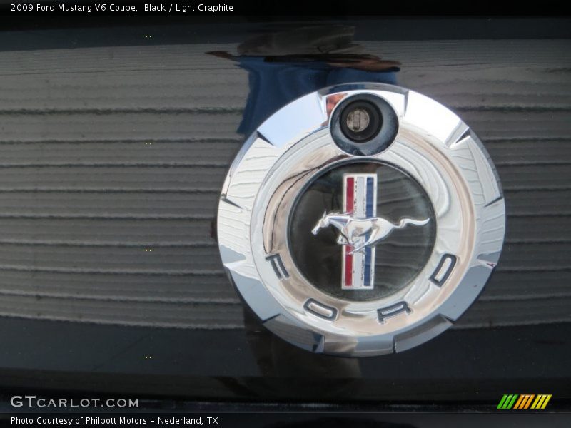 Black / Light Graphite 2009 Ford Mustang V6 Coupe