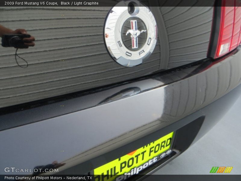 Black / Light Graphite 2009 Ford Mustang V6 Coupe