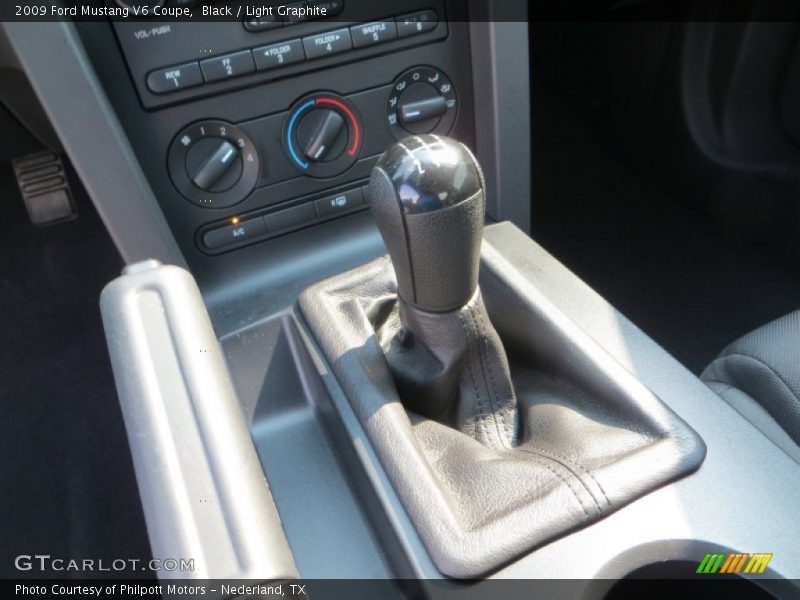 Black / Light Graphite 2009 Ford Mustang V6 Coupe