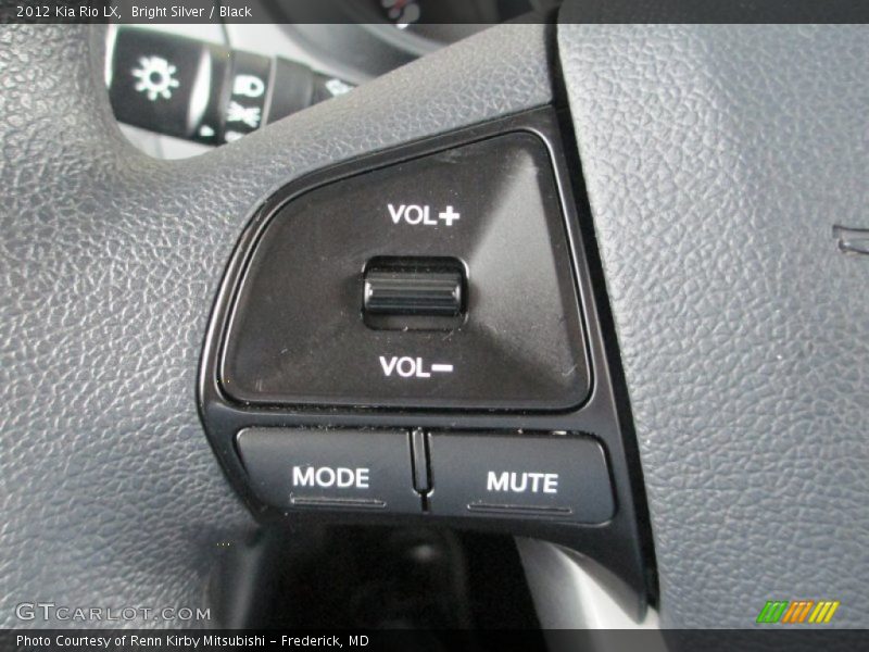 Bright Silver / Black 2012 Kia Rio LX