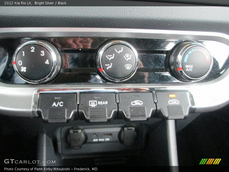 Bright Silver / Black 2012 Kia Rio LX