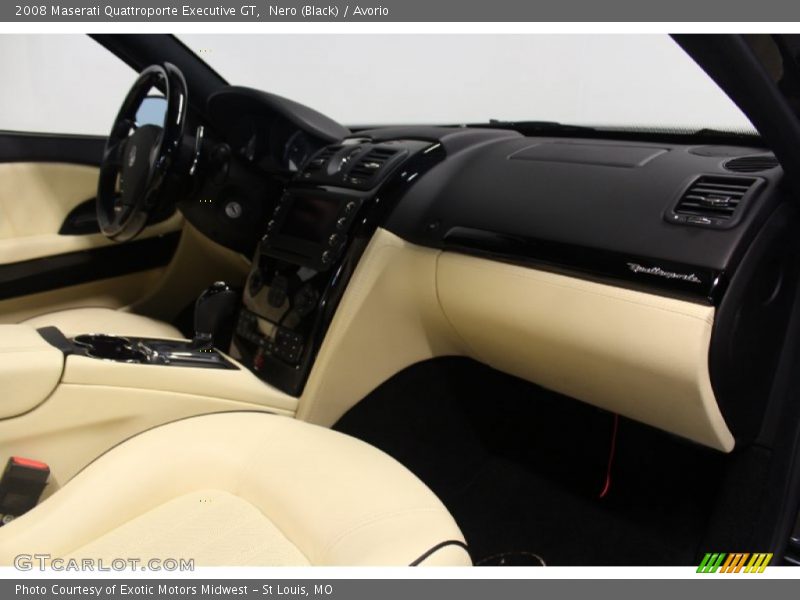 Nero (Black) / Avorio 2008 Maserati Quattroporte Executive GT