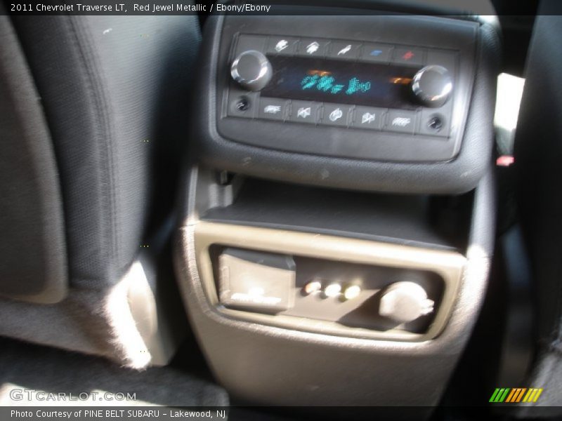 Red Jewel Metallic / Ebony/Ebony 2011 Chevrolet Traverse LT