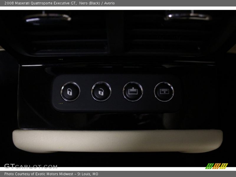 Nero (Black) / Avorio 2008 Maserati Quattroporte Executive GT