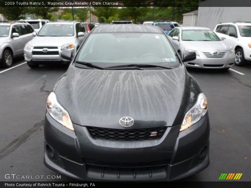 Magnetic Gray Metallic / Dark Charcoal 2009 Toyota Matrix S