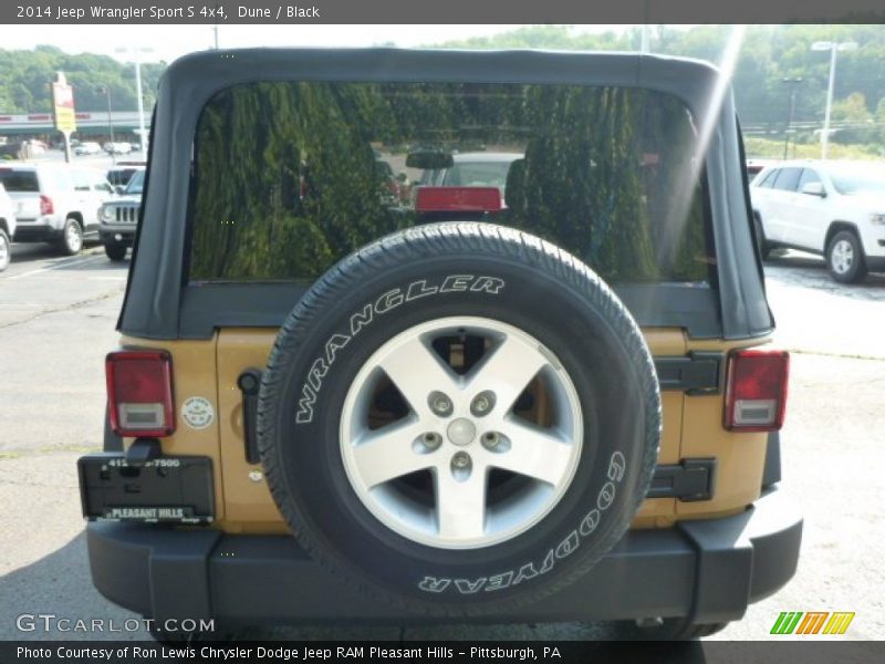 Dune / Black 2014 Jeep Wrangler Sport S 4x4