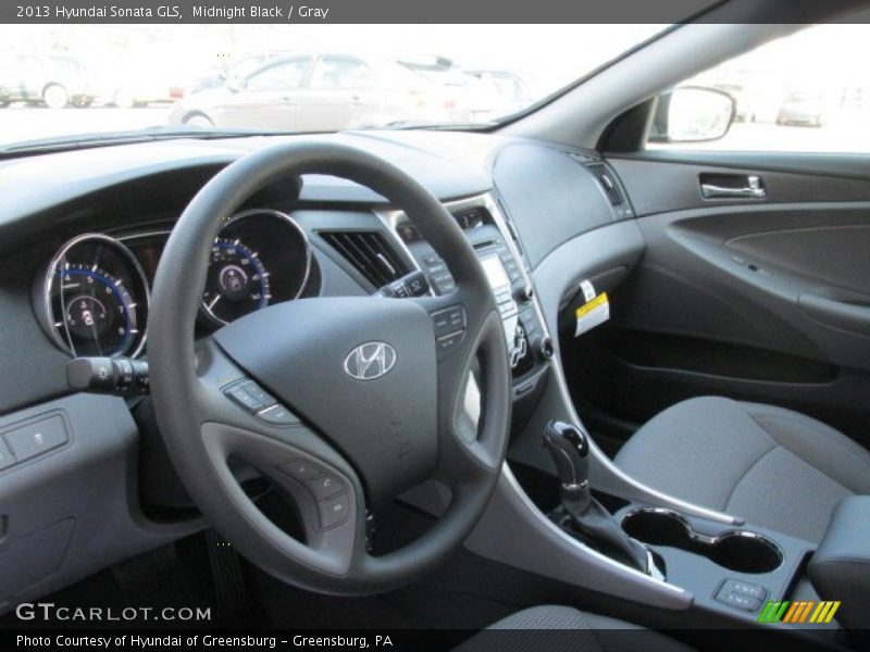Midnight Black / Gray 2013 Hyundai Sonata GLS