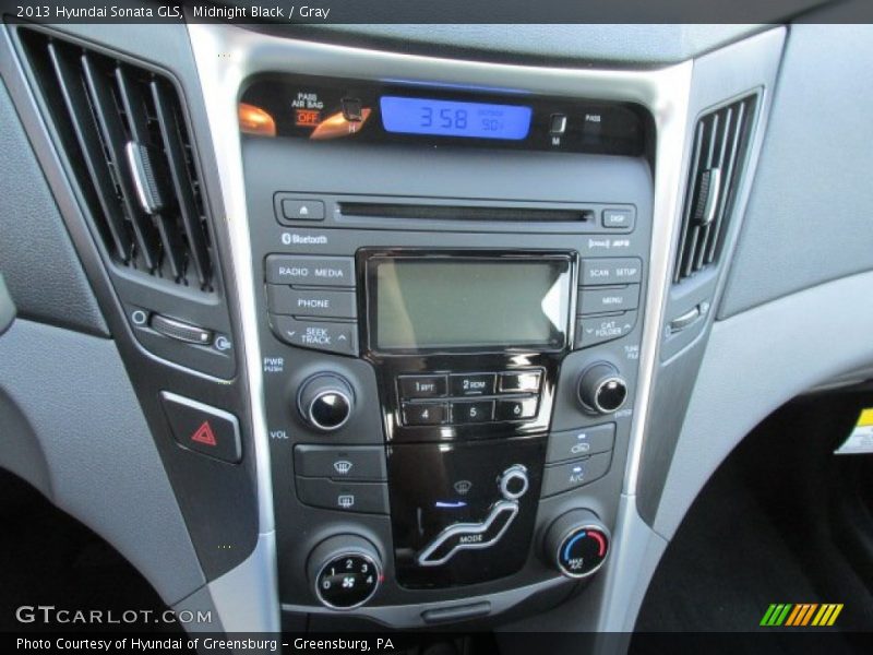 Midnight Black / Gray 2013 Hyundai Sonata GLS