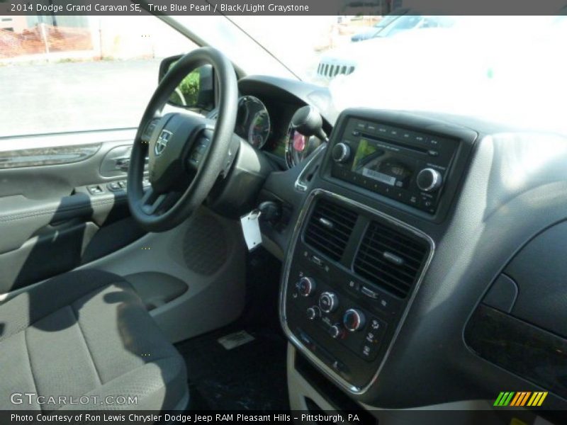 True Blue Pearl / Black/Light Graystone 2014 Dodge Grand Caravan SE
