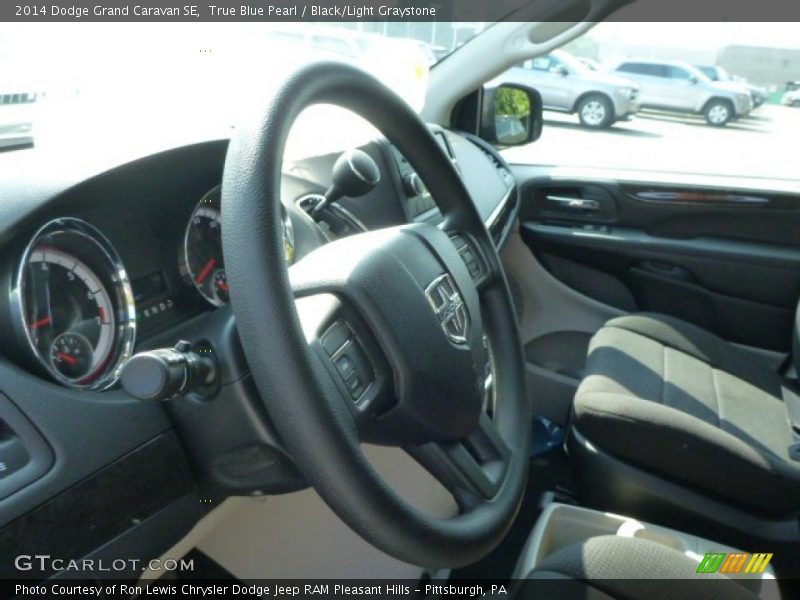 True Blue Pearl / Black/Light Graystone 2014 Dodge Grand Caravan SE