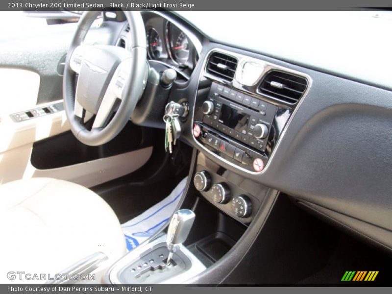 Black / Black/Light Frost Beige 2013 Chrysler 200 Limited Sedan