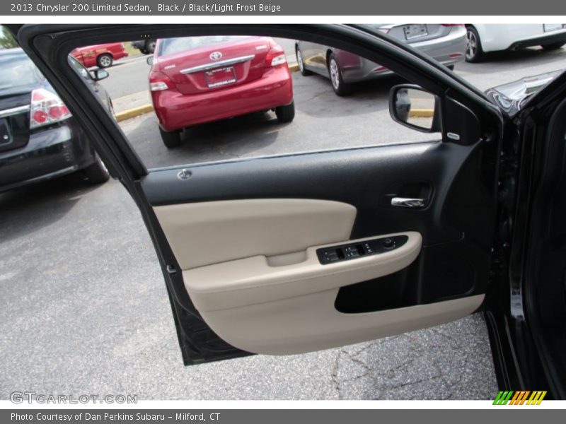 Black / Black/Light Frost Beige 2013 Chrysler 200 Limited Sedan