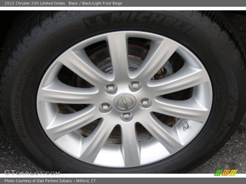 Black / Black/Light Frost Beige 2013 Chrysler 200 Limited Sedan
