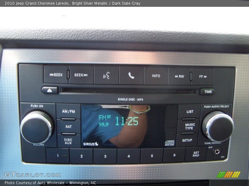 Bright Silver Metallic / Dark Slate Gray 2010 Jeep Grand Cherokee Laredo