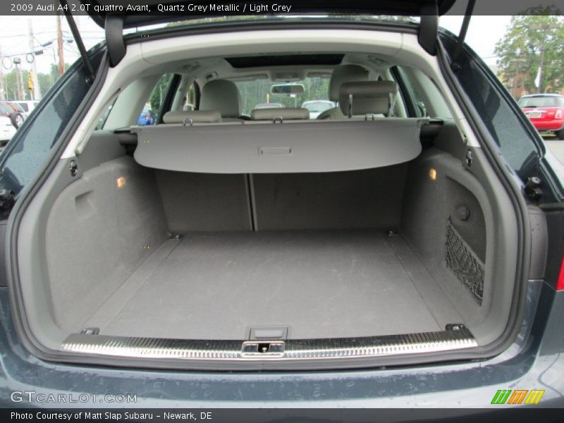  2009 A4 2.0T quattro Avant Trunk