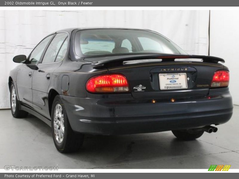 Onyx Black / Pewter 2002 Oldsmobile Intrigue GL