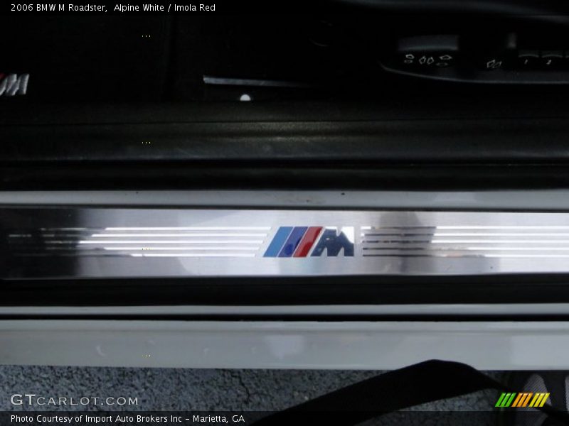 Alpine White / Imola Red 2006 BMW M Roadster