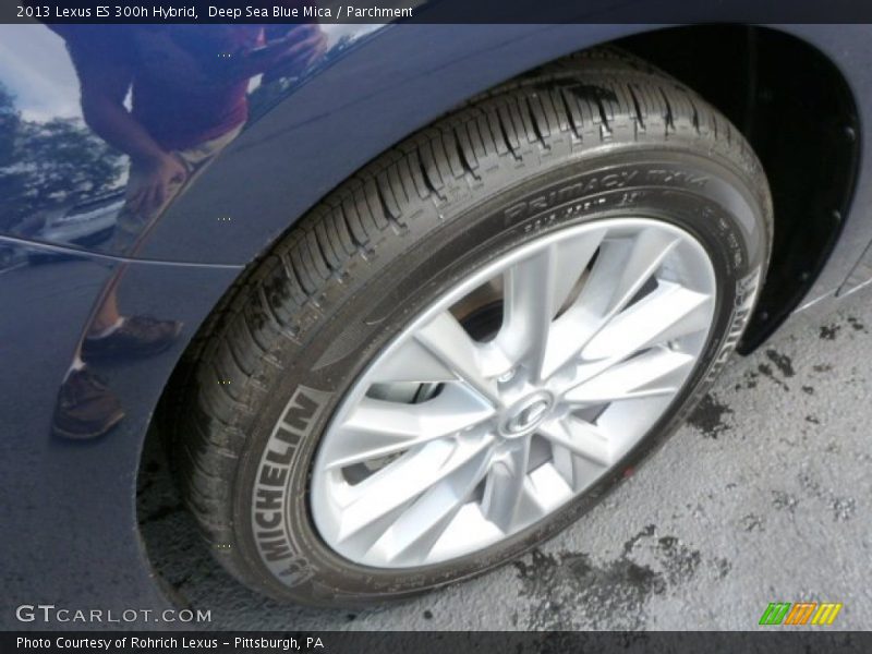 Deep Sea Blue Mica / Parchment 2013 Lexus ES 300h Hybrid