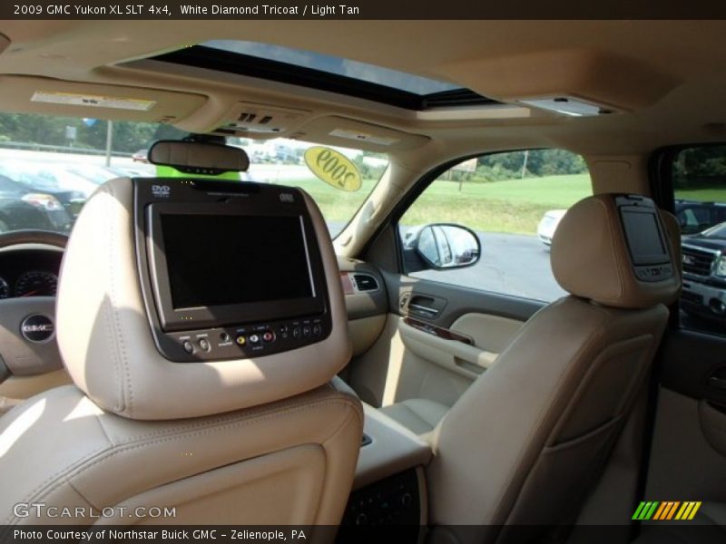 White Diamond Tricoat / Light Tan 2009 GMC Yukon XL SLT 4x4