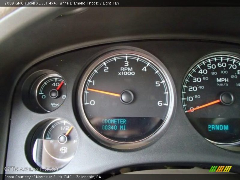White Diamond Tricoat / Light Tan 2009 GMC Yukon XL SLT 4x4