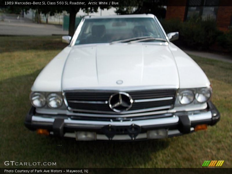 Arctic White / Blue 1989 Mercedes-Benz SL Class 560 SL Roadster