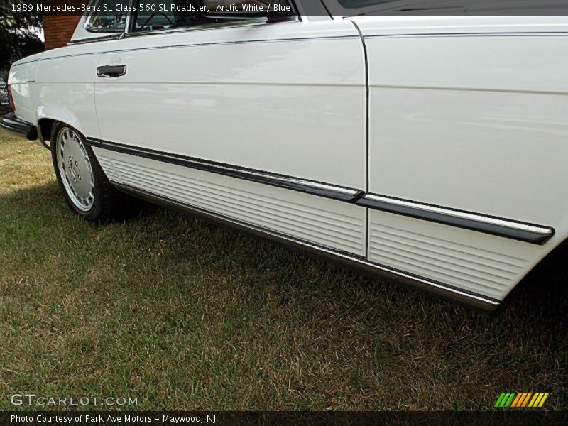 Arctic White / Blue 1989 Mercedes-Benz SL Class 560 SL Roadster