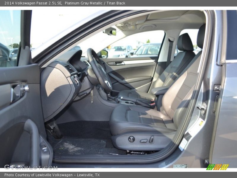 Platinum Gray Metallic / Titan Black 2014 Volkswagen Passat 2.5L SE