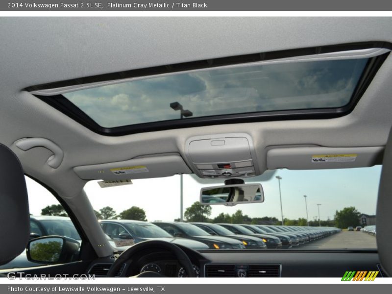 Platinum Gray Metallic / Titan Black 2014 Volkswagen Passat 2.5L SE