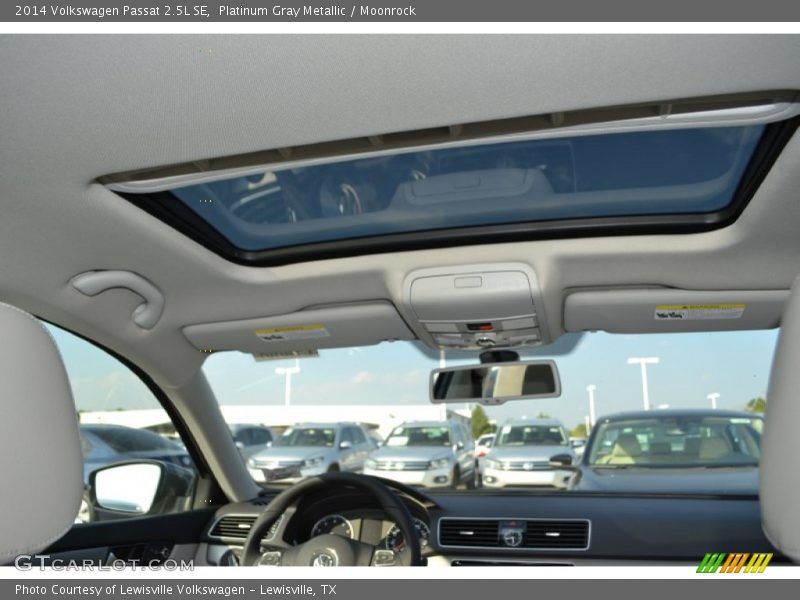 Platinum Gray Metallic / Moonrock 2014 Volkswagen Passat 2.5L SE
