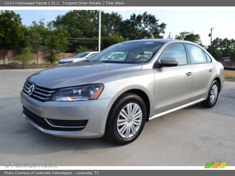 Tungsten Silver Metallic / Titan Black 2014 Volkswagen Passat 2.5L S