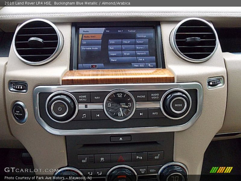 Buckingham Blue Metallic / Almond/Arabica 2010 Land Rover LR4 HSE
