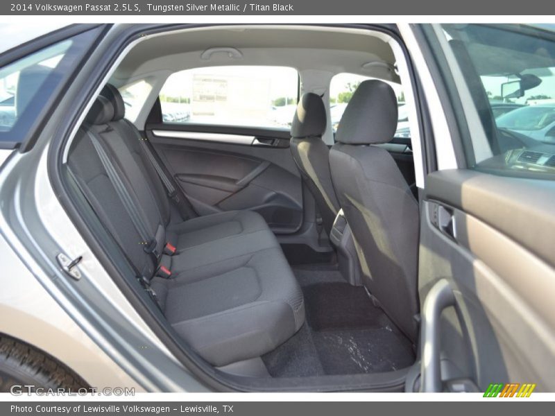 Tungsten Silver Metallic / Titan Black 2014 Volkswagen Passat 2.5L S