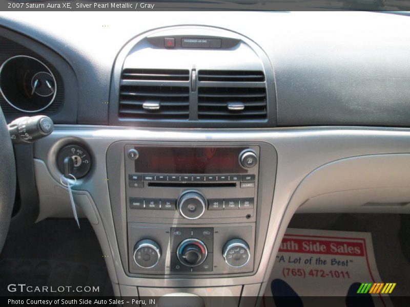 Silver Pearl Metallic / Gray 2007 Saturn Aura XE