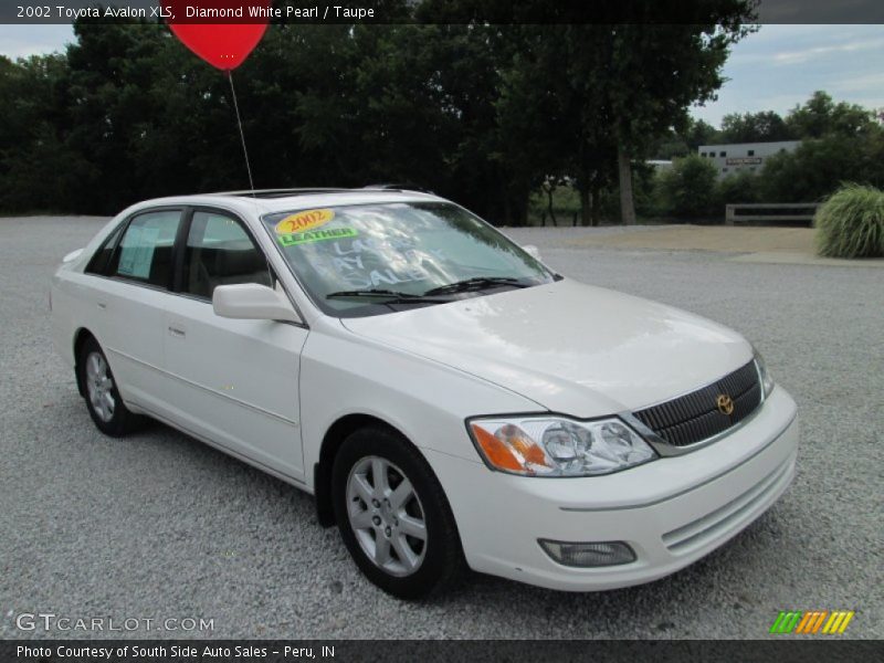 Diamond White Pearl / Taupe 2002 Toyota Avalon XLS
