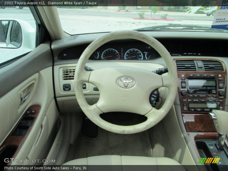 Diamond White Pearl / Taupe 2002 Toyota Avalon XLS