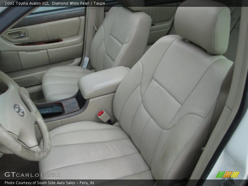 Diamond White Pearl / Taupe 2002 Toyota Avalon XLS