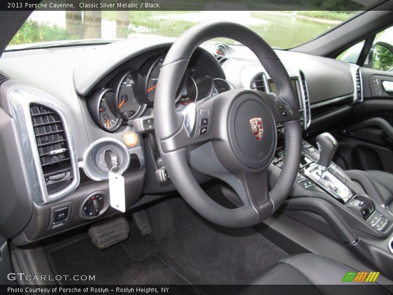Classic Silver Metallic / Black 2013 Porsche Cayenne