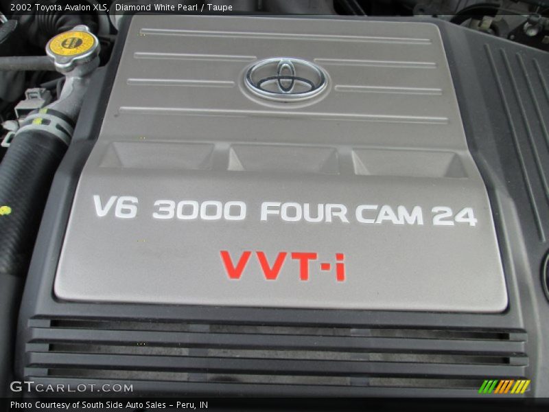 Diamond White Pearl / Taupe 2002 Toyota Avalon XLS